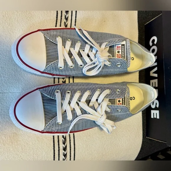 Converse Navy and White Pinstripe Sneakers size 10.5 - Picture 5 of 9